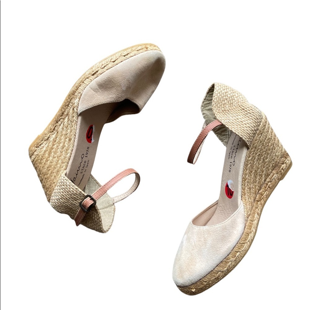 GAIMO Tan Wedge Espadrilles Sandals